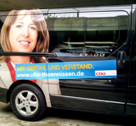 CDU Werbekampagne Großformatiger Digitaldruck als Autobeschriftung