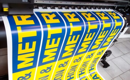 Metro Würselen Fensteraufkleber Große Fensteraufkleber mit Logodruck