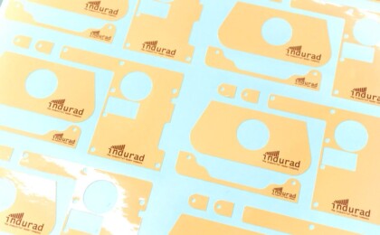 Indurad Geräteaufkleber Maschinenaufkleber mit Konturschnitt