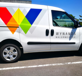 Wynands Malermeister Folierung eines Firmenfahrzeugs